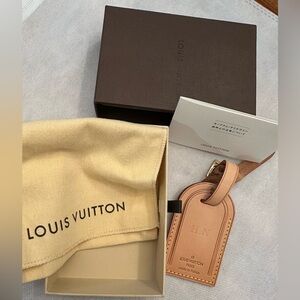 ❤️SOLD❤️Louis Vitton Luggage Tag with Box and Dust Bag